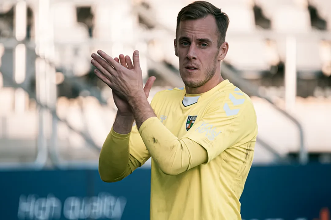 Goalkeeper Deividas Mikelionis will begin his tenth season in the A Lyga, representing FK Kauno Žalgiris after the club extended his contract for one more year.