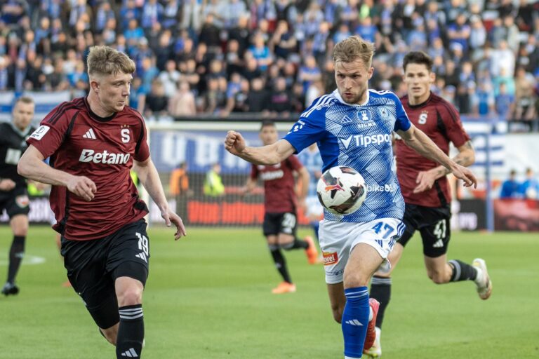Sigma shocks Sparta: Dolžnikov and Olomouc lift Czech Cup